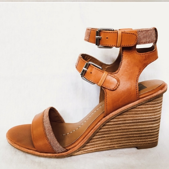 Dolce Vita Cassie Honey Brown Wedge Sandals - Picture 8 of 12